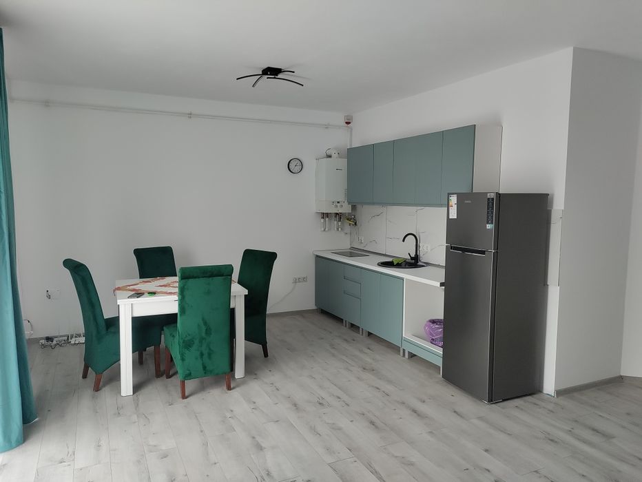 Vând apartamente,zona Uzina de apă!