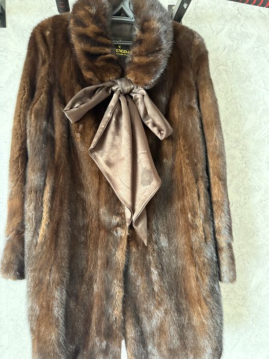 Продам норковую шубу