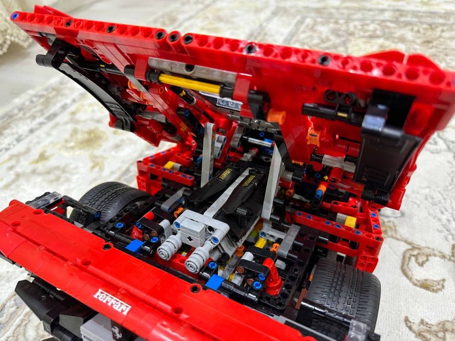Lego Technic Ferrari