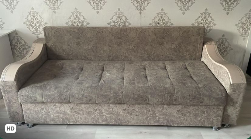 Продам диван хороший