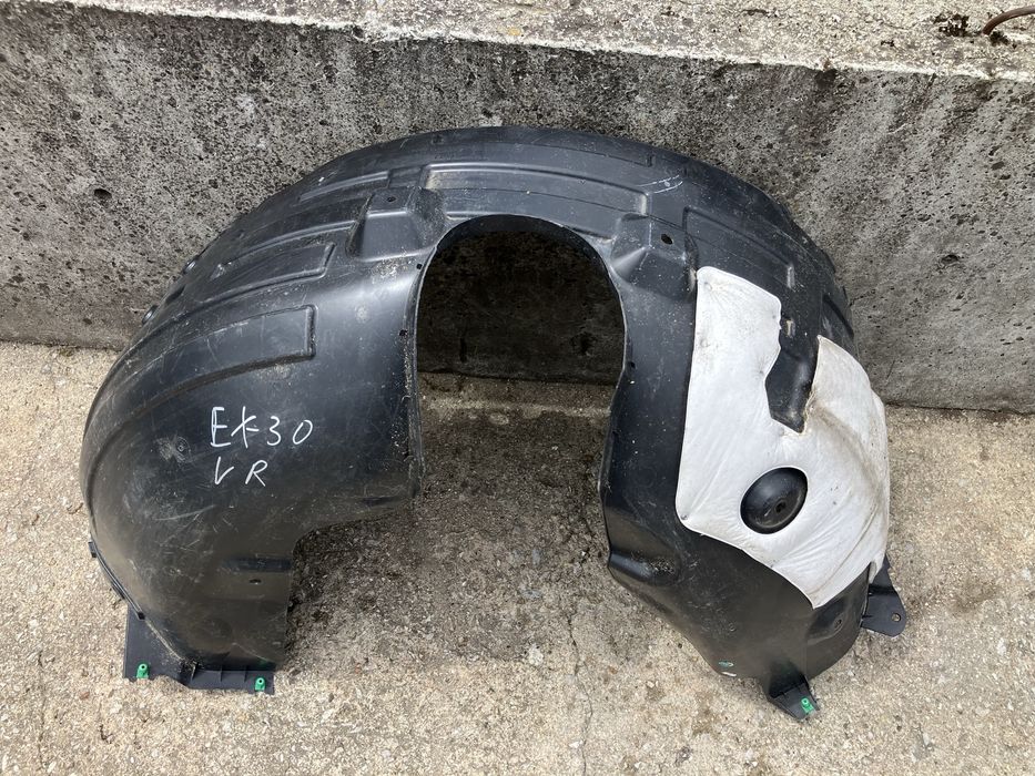 Преден ляв и десен подкалник за Volvo EX30 Волво ЕХ30  2023г-
