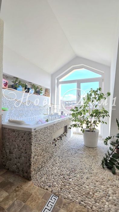 Продава се Тристаен апартамент в София, Малинова долина - 146 кв.м за 1520 €/кв.м - Снимка #10