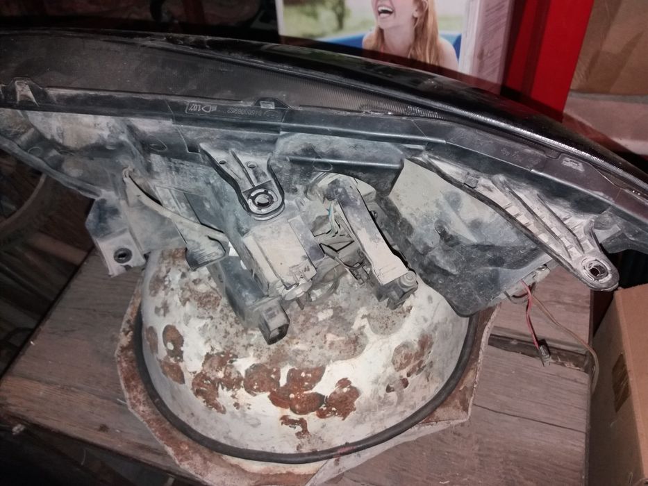 Фара правая лада веста