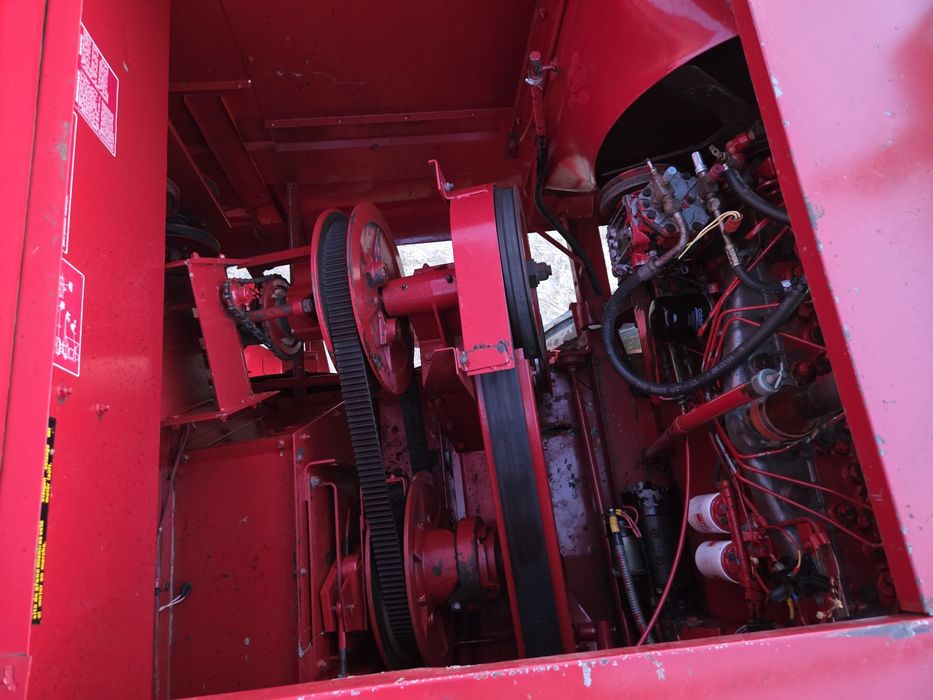 Combina Case-International case-ih 1420