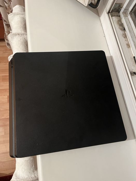 PlayStation 4 Slim 1T