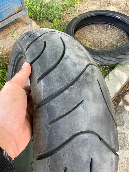 Гуми за Мотор 120/70 17, 180/55 17