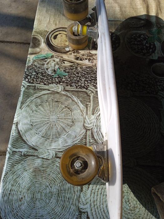 Продам подростковый скейт.