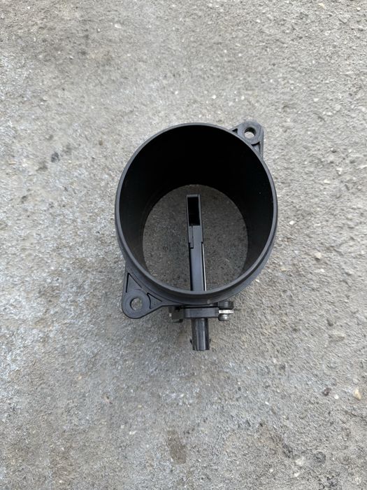 Debitmetru bmw f10 f11 f01 f30 f31 f07 f06 x5 x6 3.0d 3.5d 5.0d n57