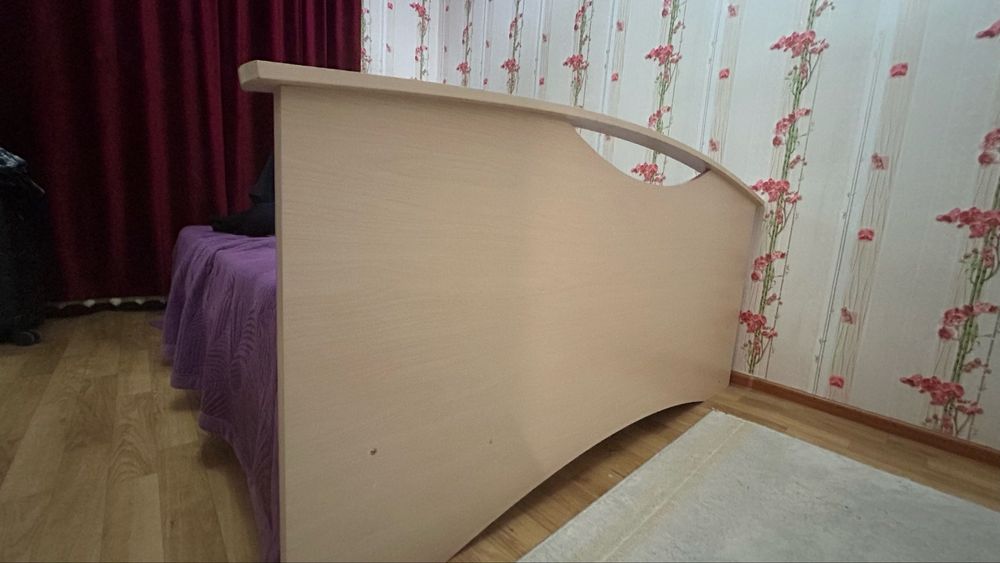 Продается спальный гарнитур