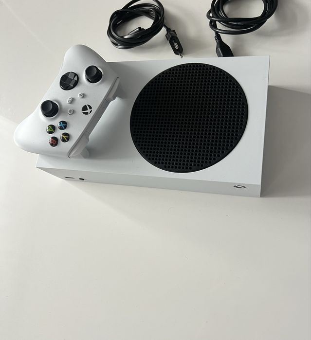 Vand xbox series S 512 gb ca nou