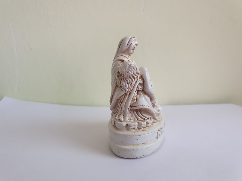 Miniatura italiana Pieta de Michelangelo ca noua