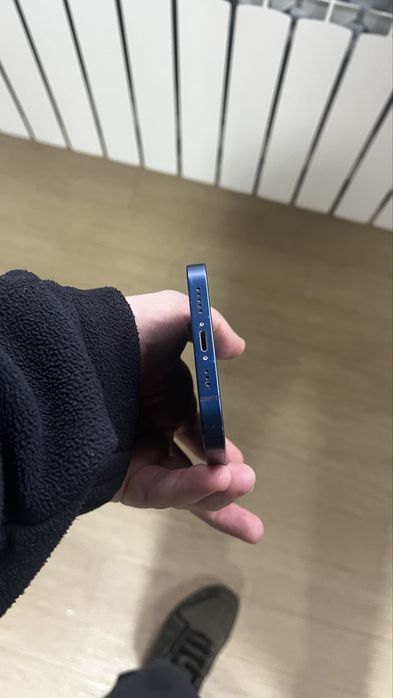 Продам iphone 12