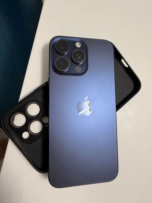 Vand Iphone 15 ProMax - 512 Gb, stare baterie 91%