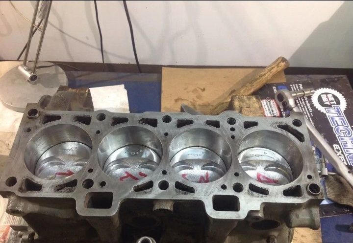 Ремонт двигателя и коробки ВАЗ