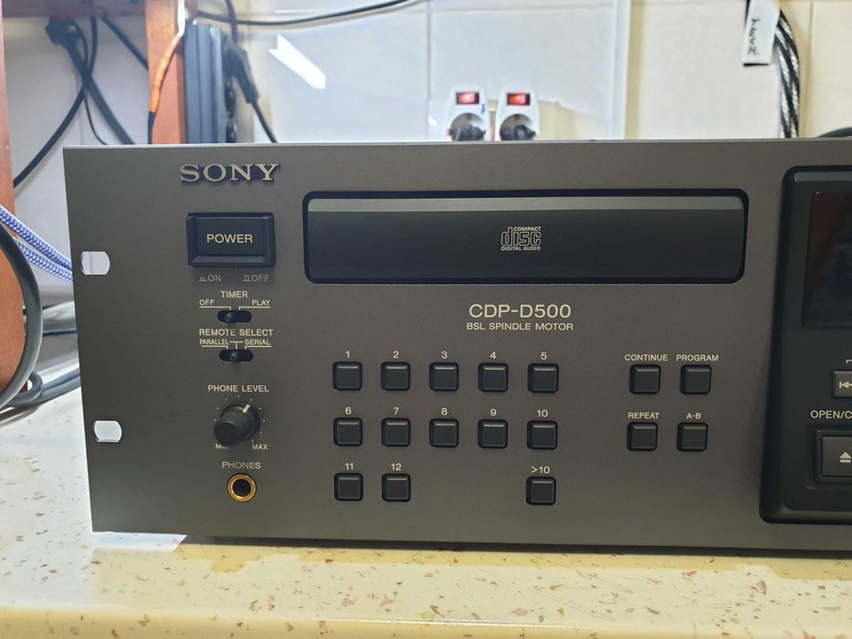 Profesional SONY CD Player CDP - D 500