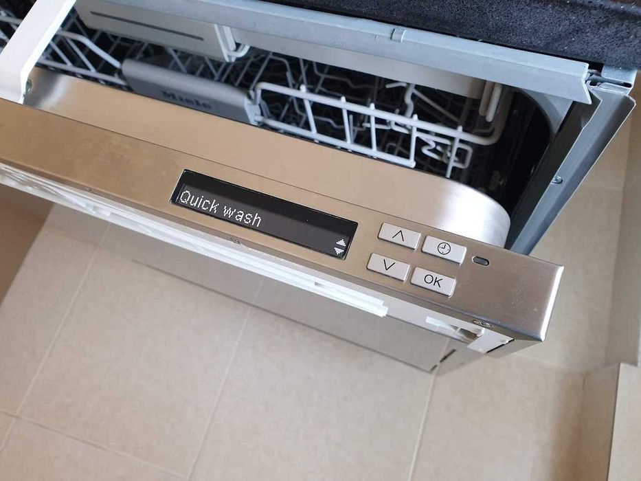 Miele - Auto Open - QuickPowerWash - Съдомиялна - Пълно Вграждане 60см