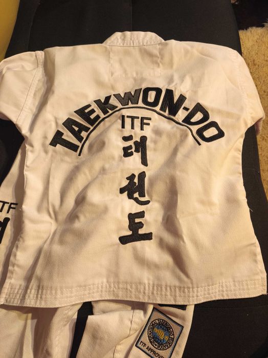 Детски добог кимоно таекуондо.ITF Taekwon-do 110 см