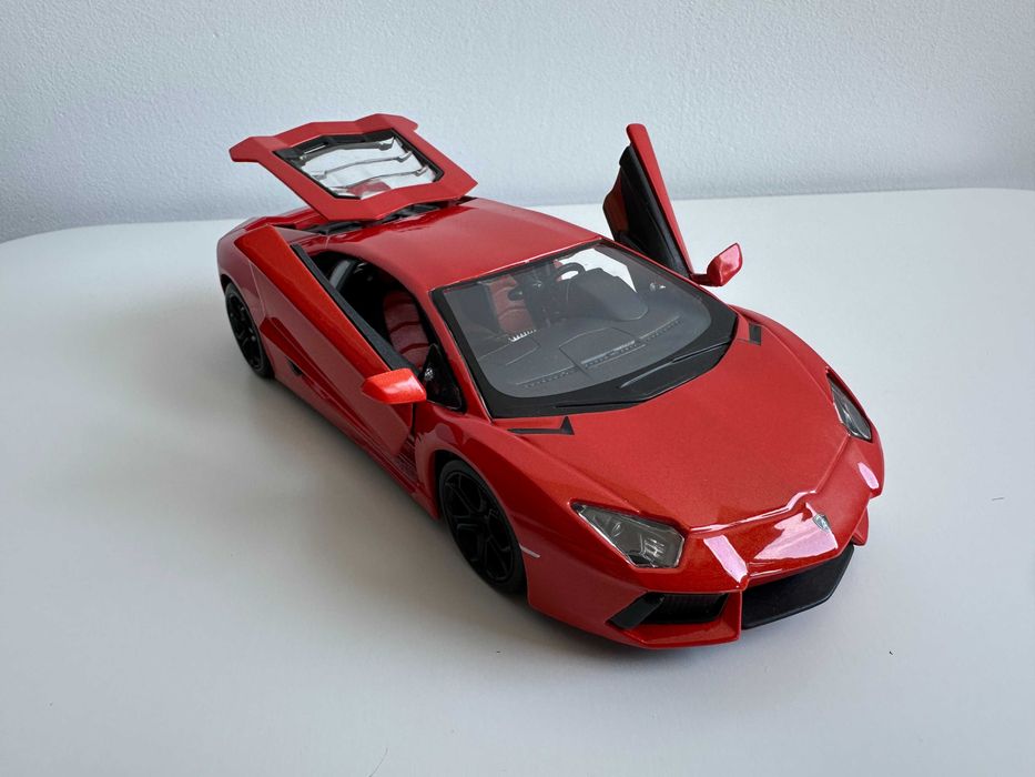Macheta auto Maisto Lamborghini Aventador LP700-4 1/24