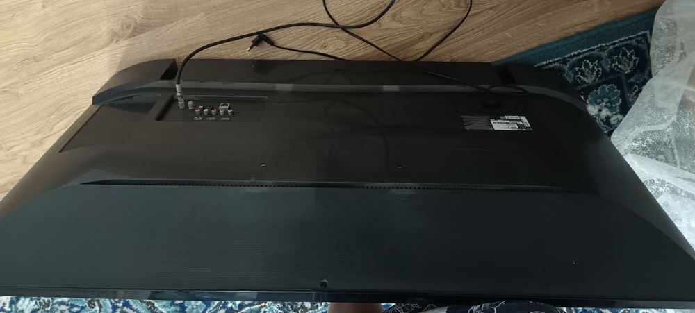 Телевизор LG диагональ 109 см,