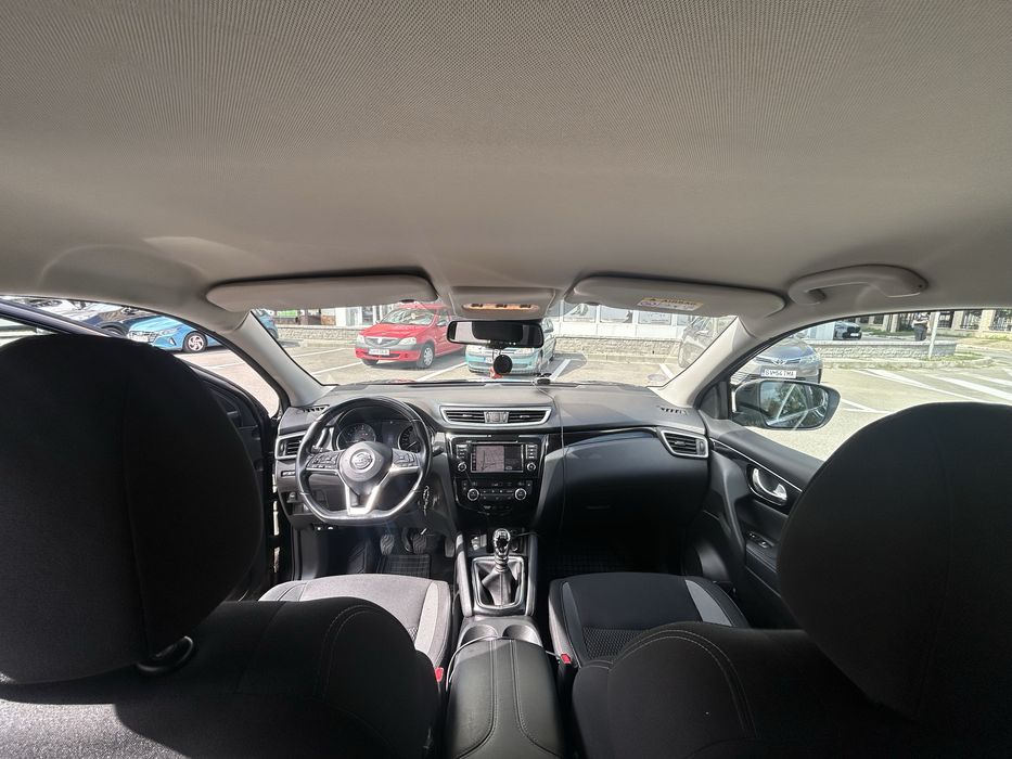 Vând Nissan Qashqai 2020 - 1.3 Benzină - 121.000 km