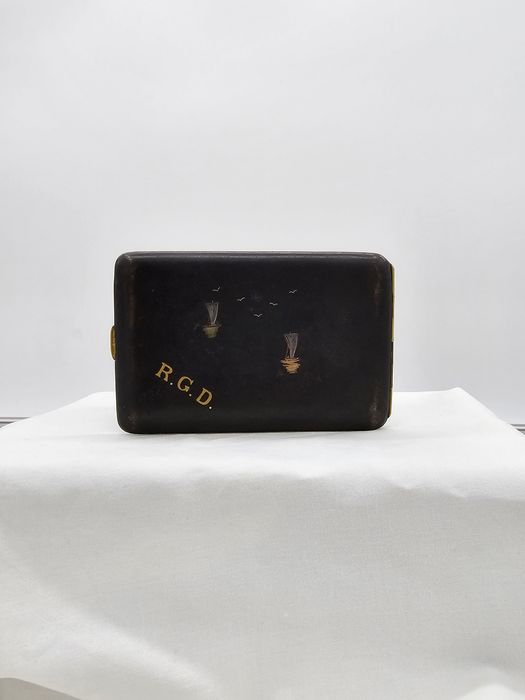 Tabachera port țigarete