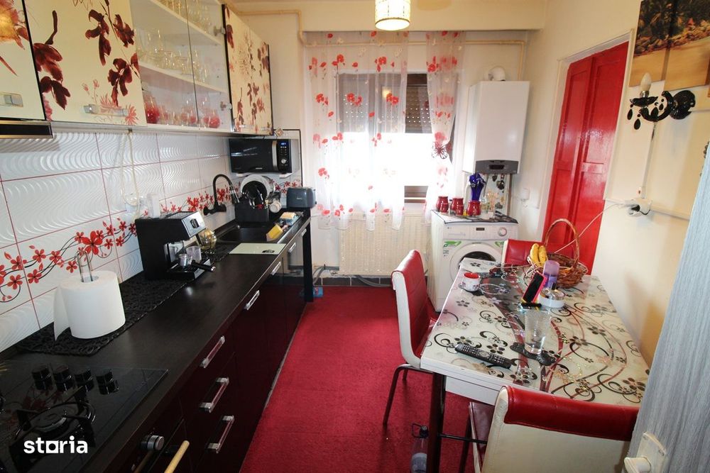 Închiriez apartament 2 camere în Hunedoara, Micro1-Bd.Libertății, 57mp