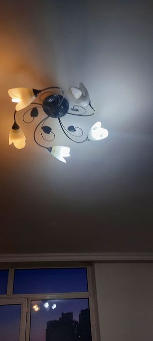 Люста 5ти рожковая б/у