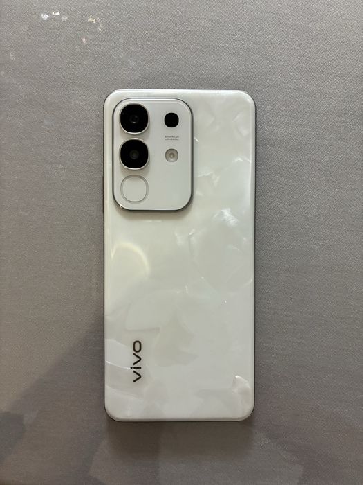 Телефон Vivo Y29, 128 ГБ