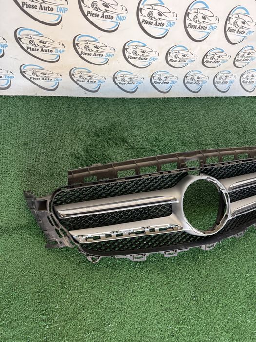 Grila centrala bara mercedes e class w213 2016-2020
