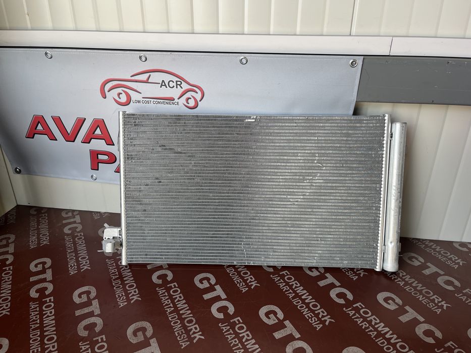 Радиатор BMW M5 F90 2022г