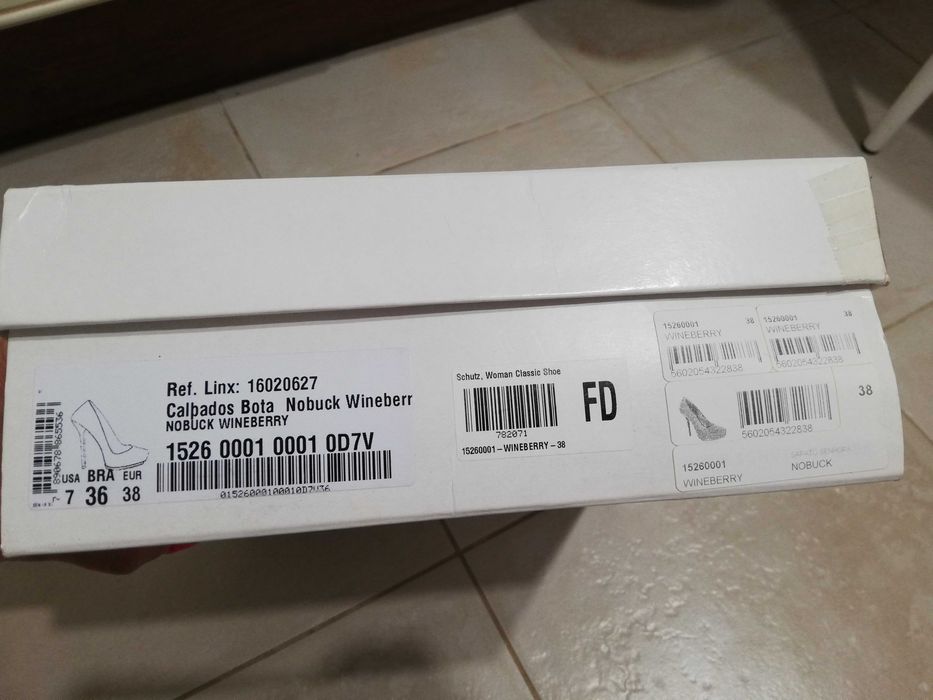 Официални обувки SCHUTZ естествен набук