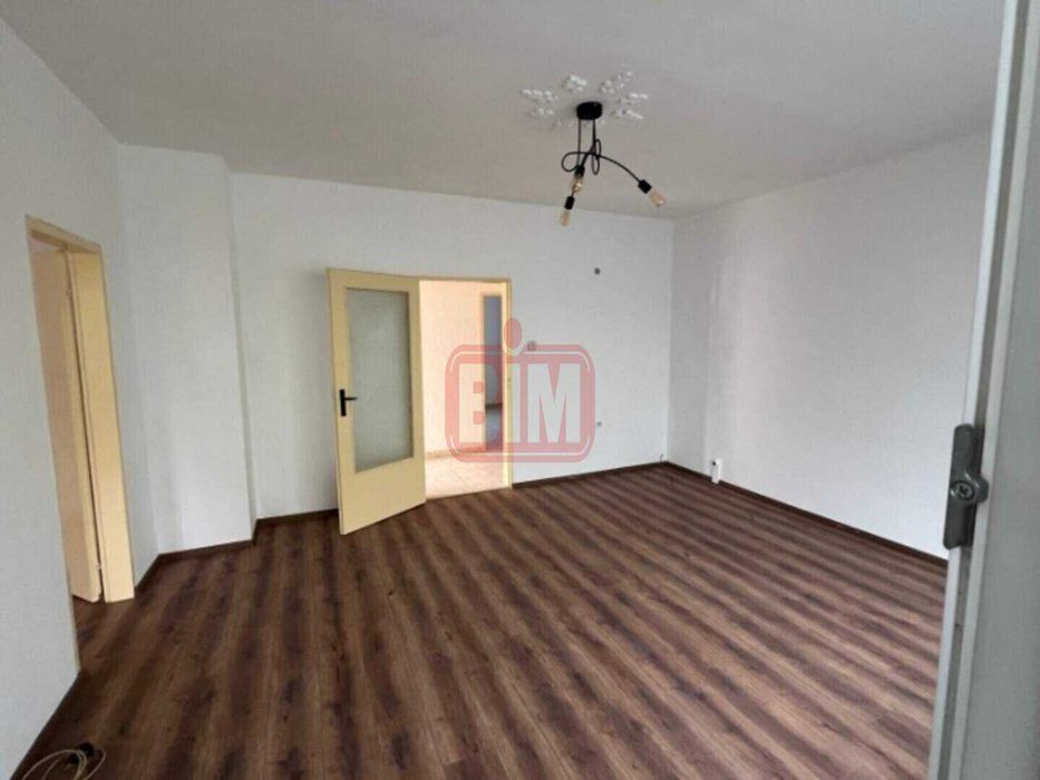 Продава се Тристаен апартамент в Пловдив, Център - 87 кв.м за 991 €/кв.м - Снимка #7