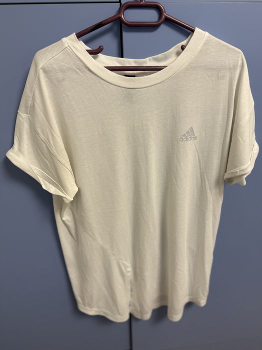 Тениска Adidas бяла