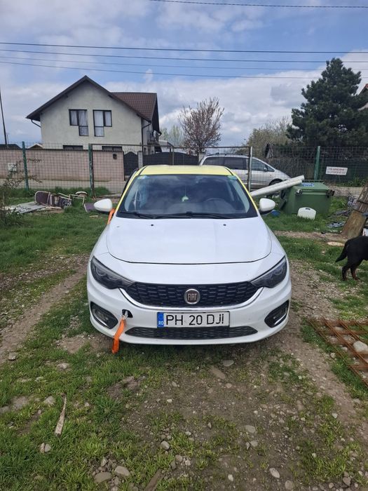 Vand Fiat Tipo an FAB 2020 cu GPL