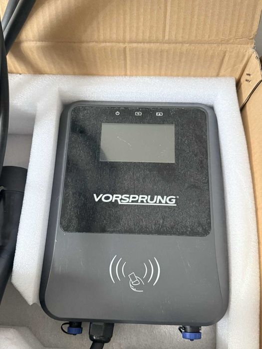 Като Нова зарядна станция Vorsprung 7.4kW за електроавтомобил или хибрид