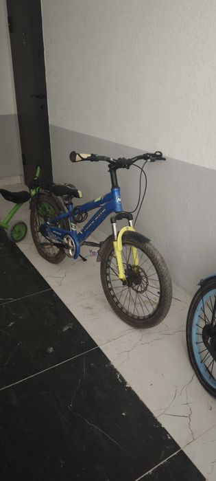 Velisipedlar sotiladi holati yaxshi 1 yil ham to'liq haydalmagan