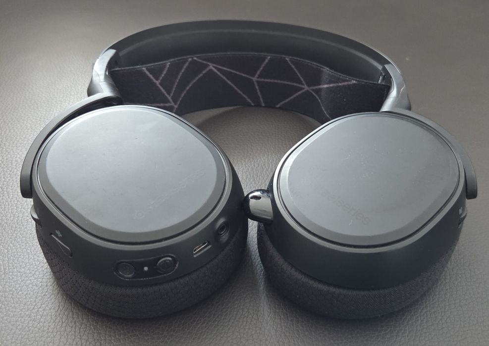 Căști gaming Steelseries Arctis 7