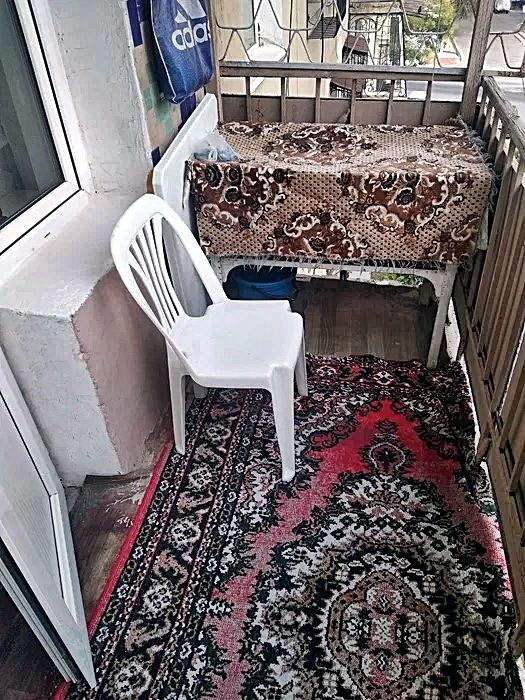 метро: Буюк Ипак Йули (Горького).