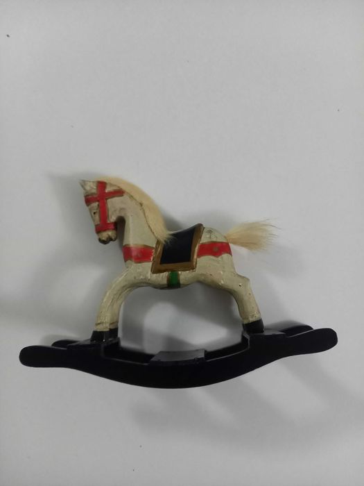 Jucarie cal lemn vintage