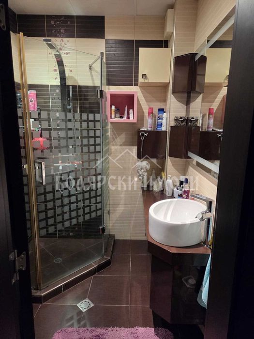 Дава се под наем Тристаен апартамент в Велико Търново, Акация - 93 кв.м за 435 € - Снимка #10