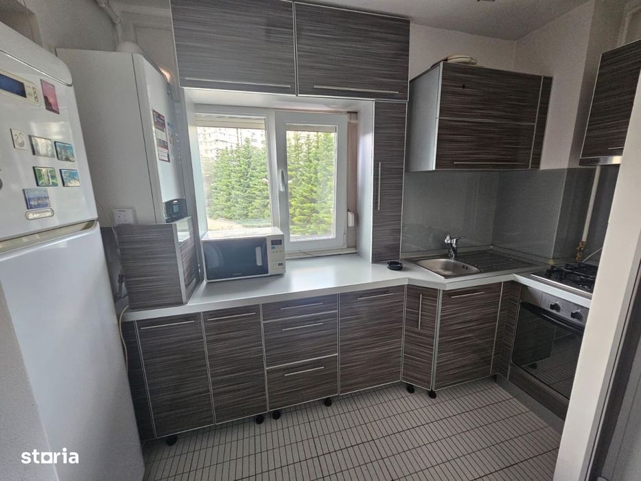 3 camere, Central, stradal