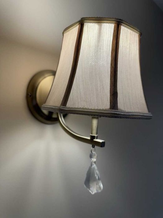 Комплект от полилей и 3 броя стенни лампи с ретро бутиков дизайн