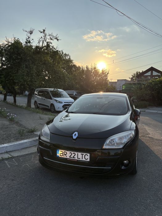 RENAULT Megane