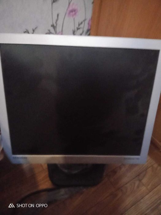 Монитор Samsung Sync Master 17 дюймов, за 5000 тенге.