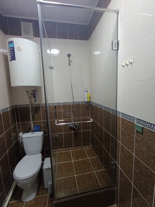 Продам душевую б/у хорошего качества