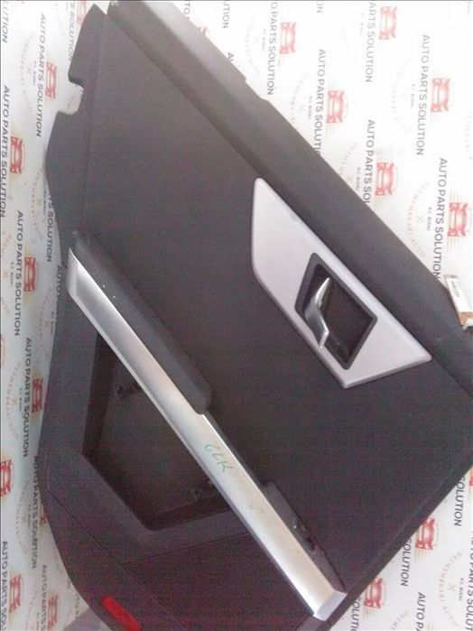 tapiterie usa dreapta spate mb glk