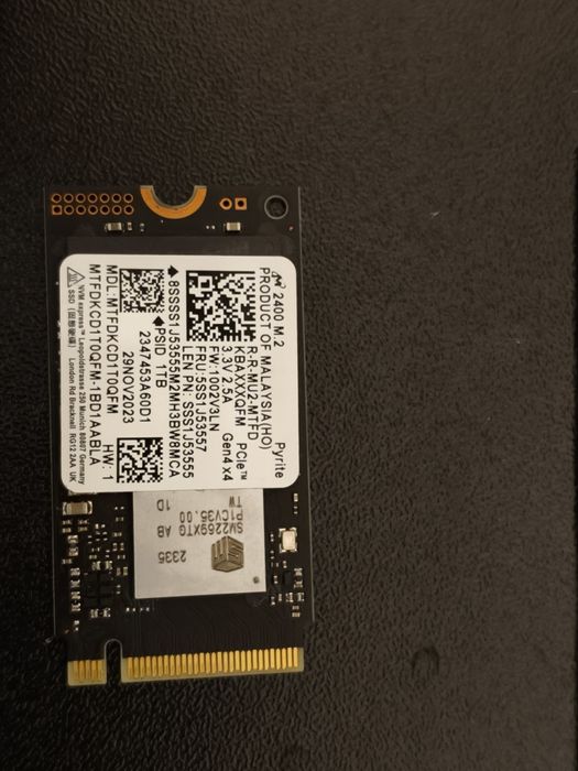 Vând SSD Micron 1Tb 2400 M2 mvme