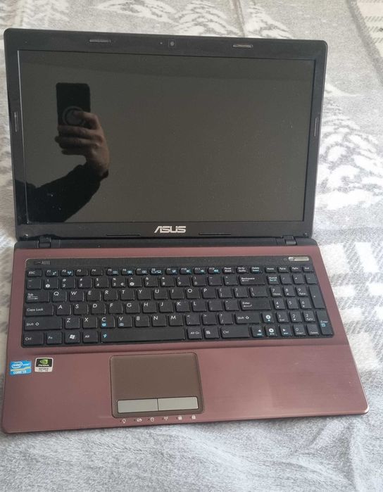 Laptop Asus Intel i3, 8 GB/ram, Display 15.6 inch
