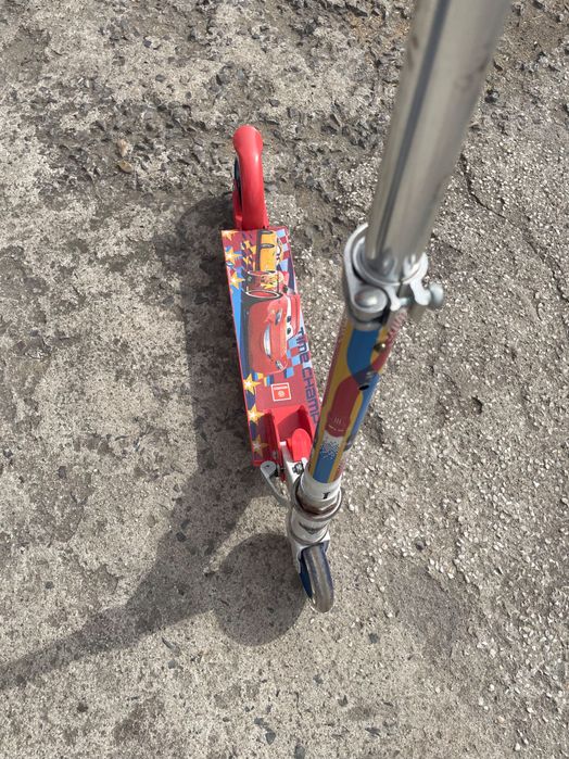 MONDO Тротинетка с 2 колела CARS 3