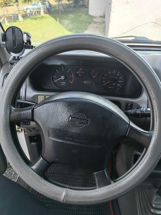 Aвтомобиль  Nissan Terano